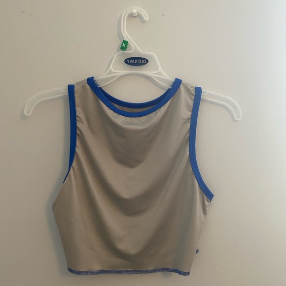 Cropped muscle tee - Picture 2 of 3